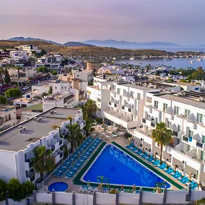 club-shark-hotel.aegeanhotels.net/