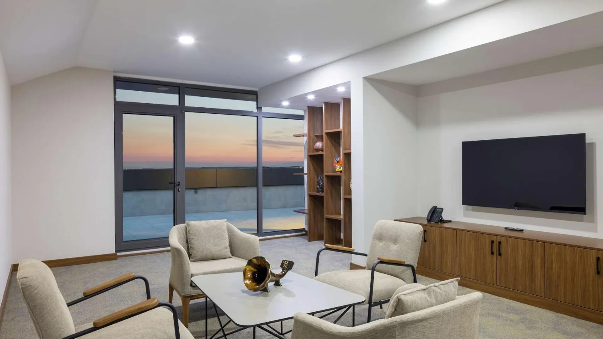 Hampton By Hilton Istanbul Airport, Arnavutkoy Hotel