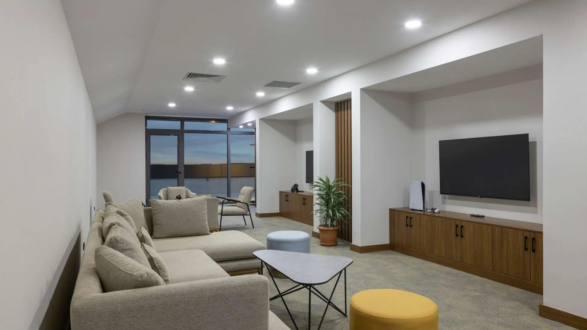 Hampton By Hilton Istanbul Airport, Arnavutkoy Hotell